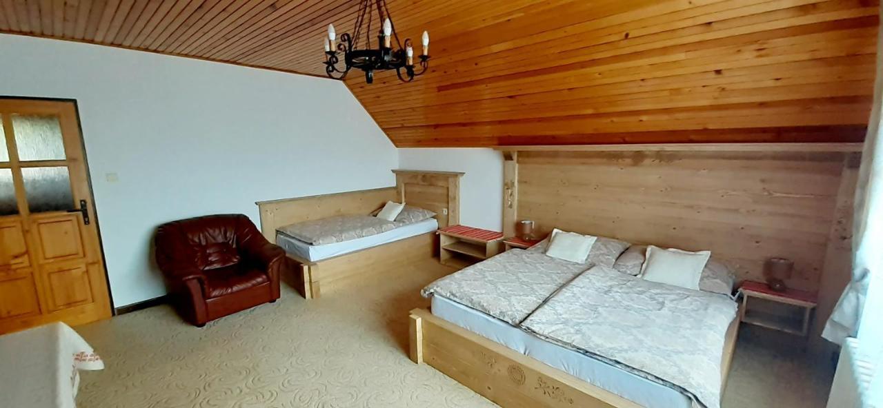 Apartman Astra V Zdiari Exteriör bild