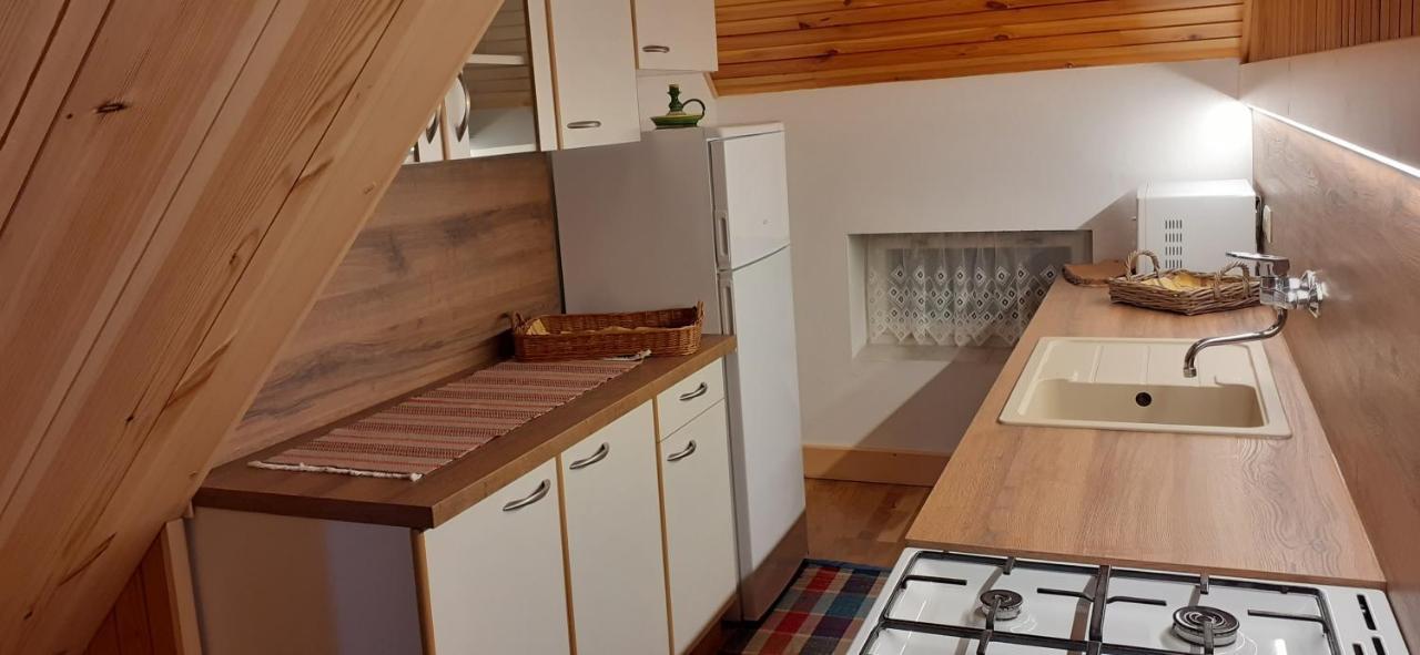 Apartman Astra V Zdiari Exteriör bild