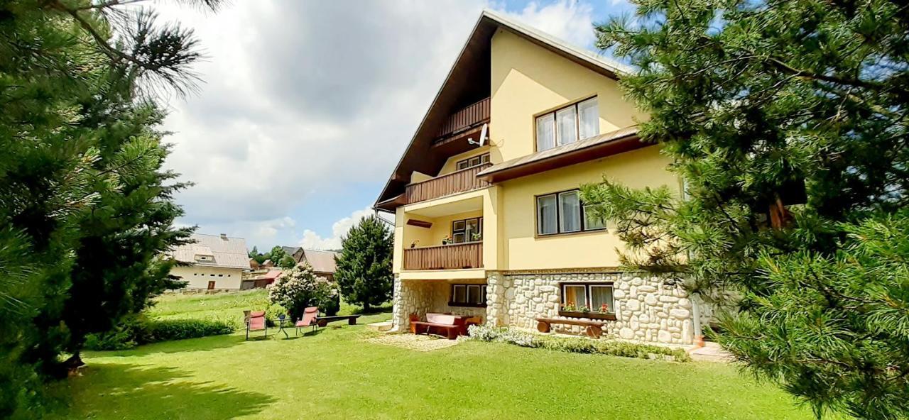 Apartman Astra V Zdiari Exteriör bild